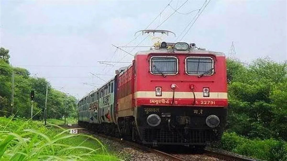 indian-railway-news-update-sc-dismisses-plea-to-restore-concession-in