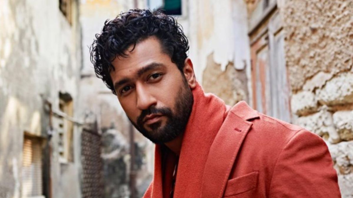 vicky-kaushal-in-talks-for-biopic-on-hockey-legend-dhyan-chand-movie-to-be-directed-by-abhishek-chaubey-deets-inside