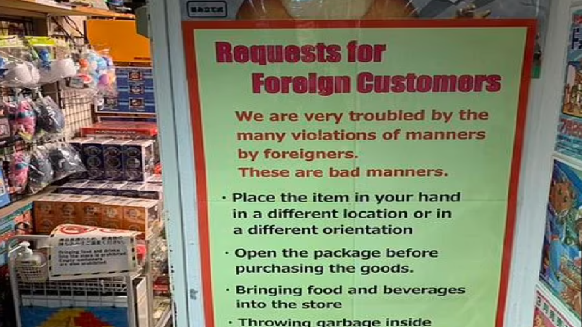 japanese-store-troubled-by-bad-manners-of-foreign-tourists-appeals-for-basic-etiquettes-netizens-react