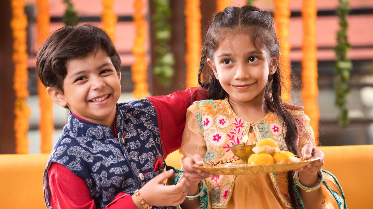 Raksha Bandhan 2023: Check Out Beautiful, Heart Touching Short Essay ...