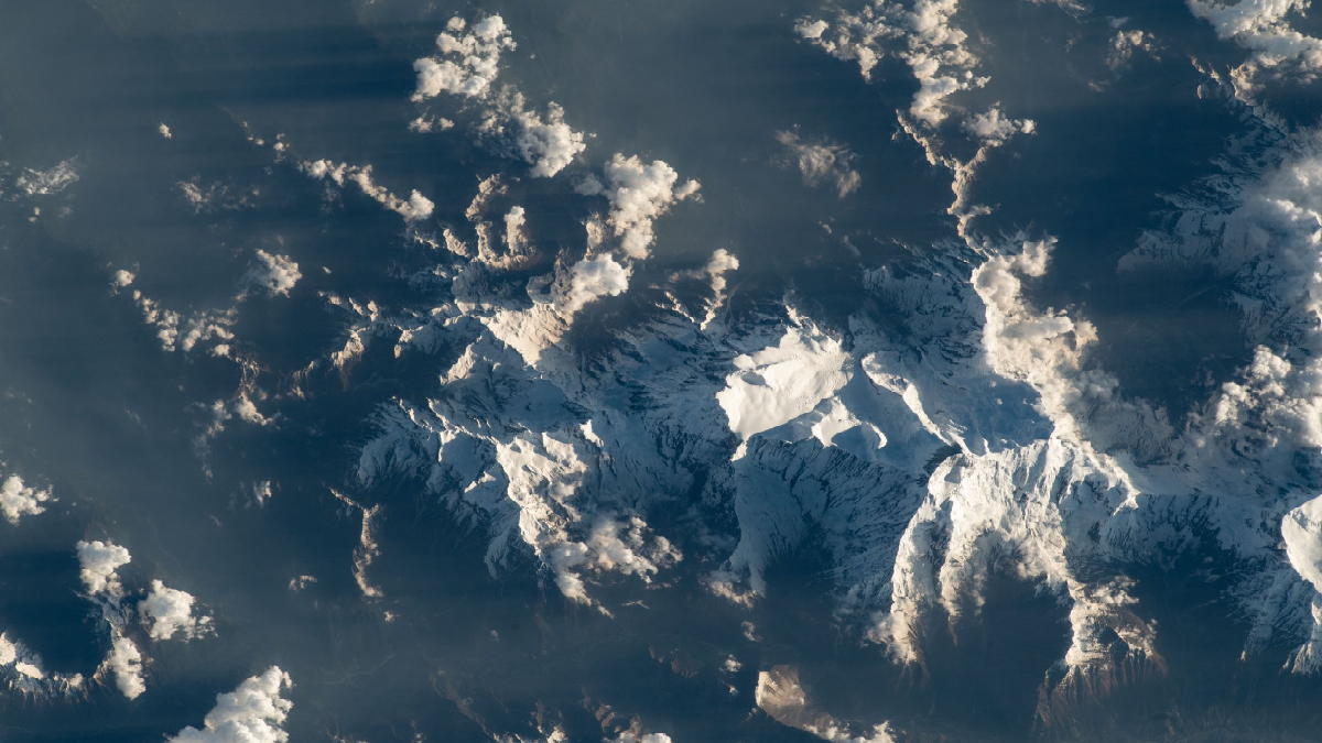 uae-astronaut-leaves-internet-in-awe-over-pictures-of-himalayas-clicked-from-space