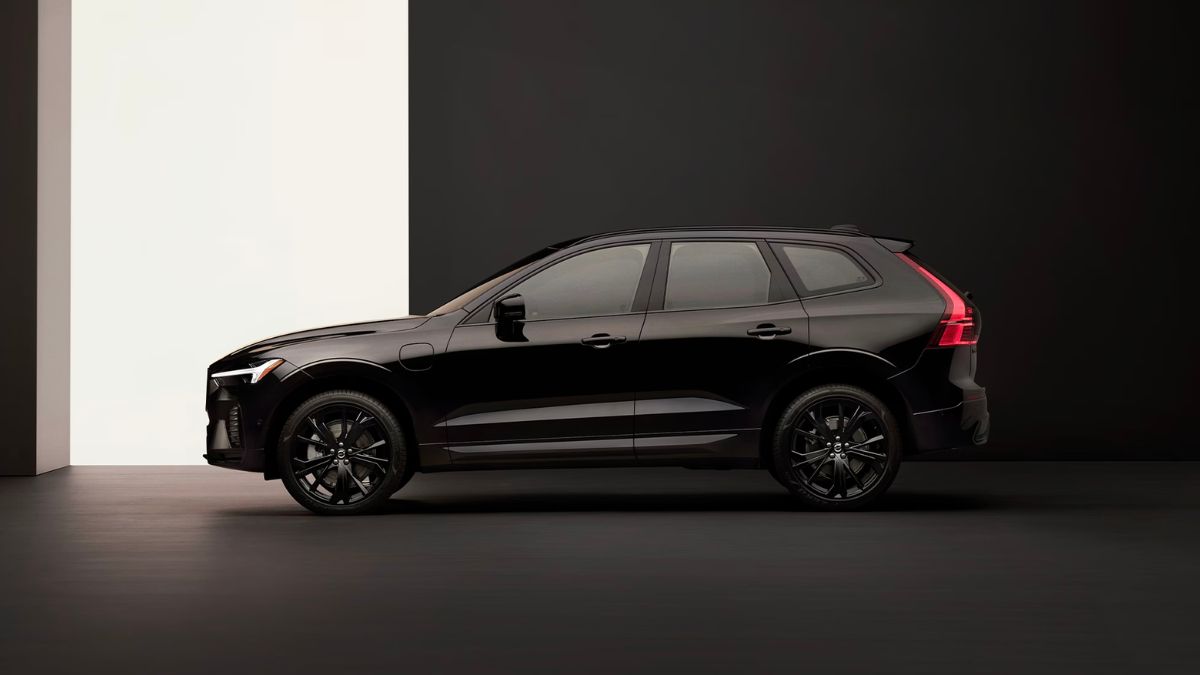 Discover the new Volvo XC60 Black Edition