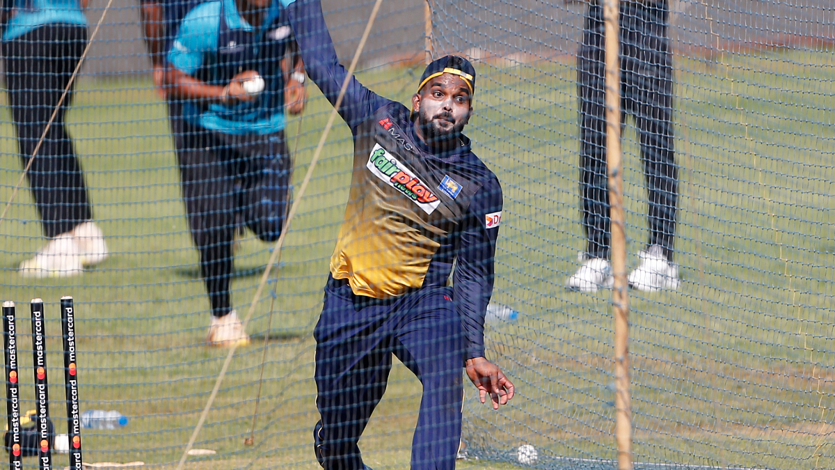 all-rounder-wanindu-hasaranga-announces-retirement-from-test-cricket-with-immediate-effect