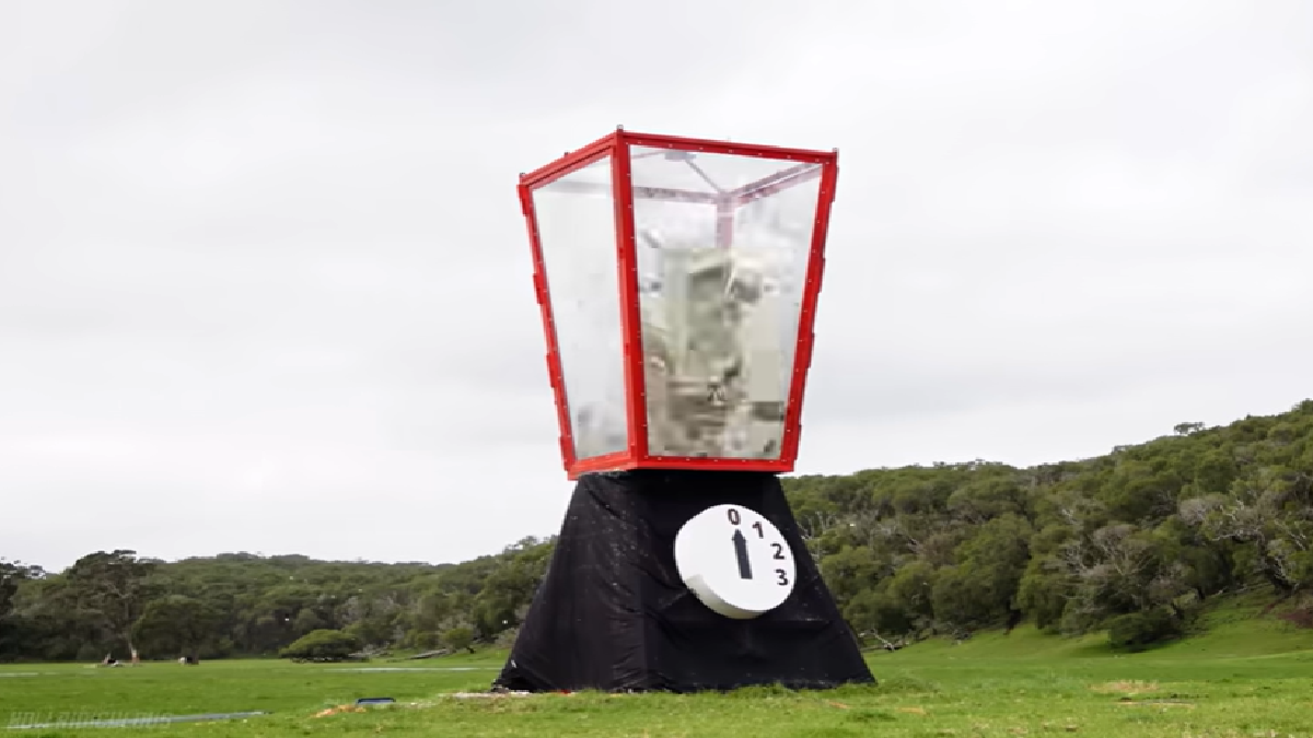 video-of-youtubers-blending-fridge-tv-chair-in-giant-mixer-goes-viral-netizens-impressed-watch