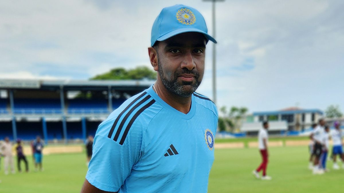 what-i-meant-was-ravichandran-ashwin-explains-colleagues-not-friends-remark-on-india-teammates