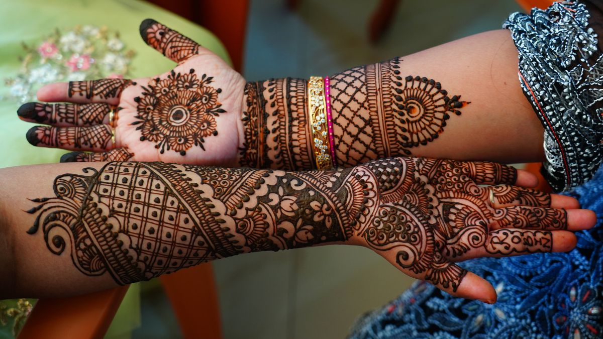 Learn to apply mehndi like a pro at this 5-day workshop in Goa!|Gomantak  Times