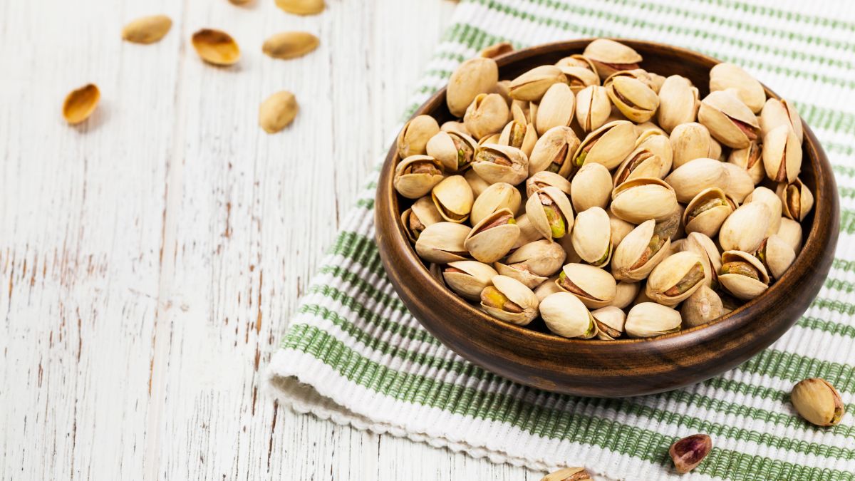 5 Healthy Nuts To Add To Your Diet