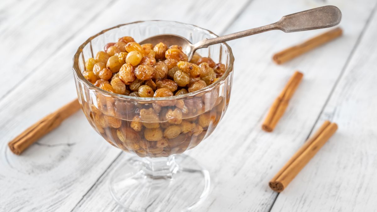 Weight Loss 5 Reasons To Include Raisin Water As A Detox Drink In Your