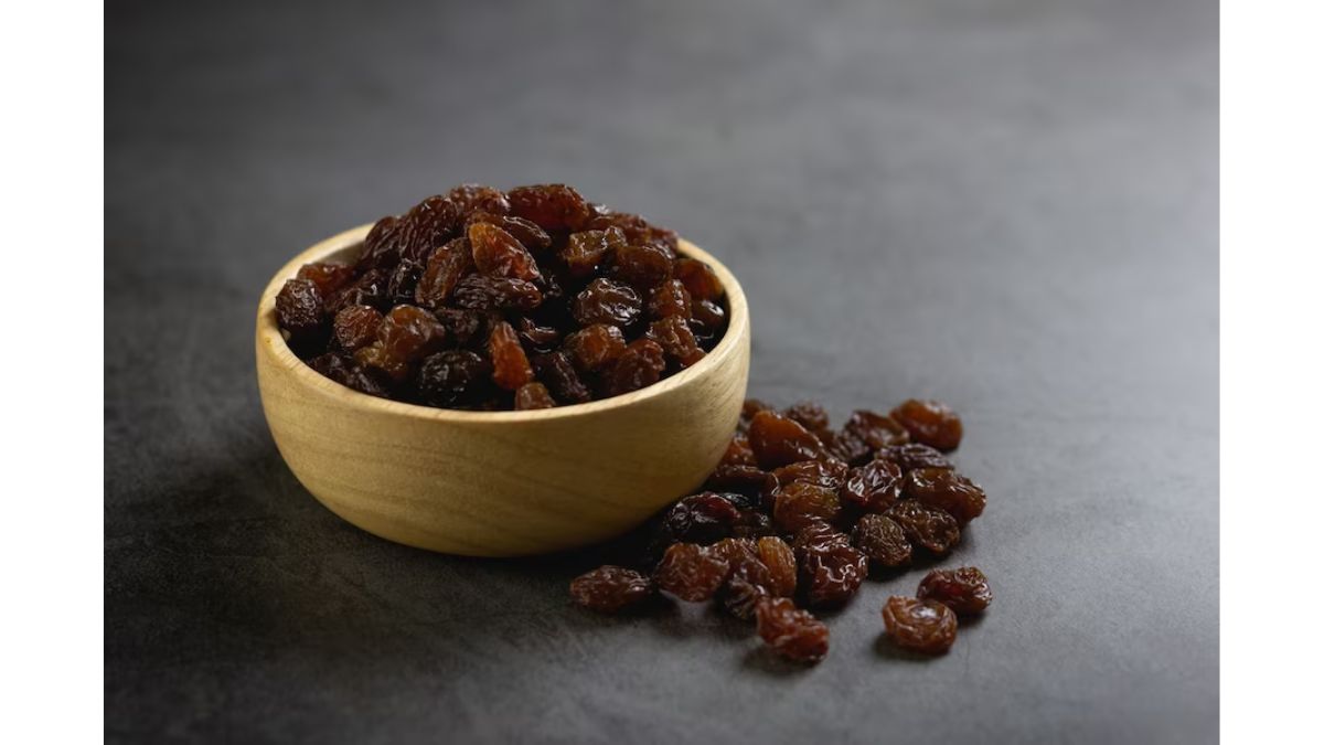 Weight Loss 5 Reasons To Include Raisin Water As A Detox Drink In Your Diet