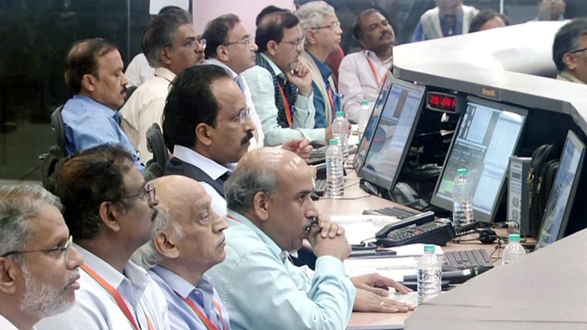 india-can-travel-to-moon-mars-venus-isro-chief-s-somanath-after-chandrayaan-3-success