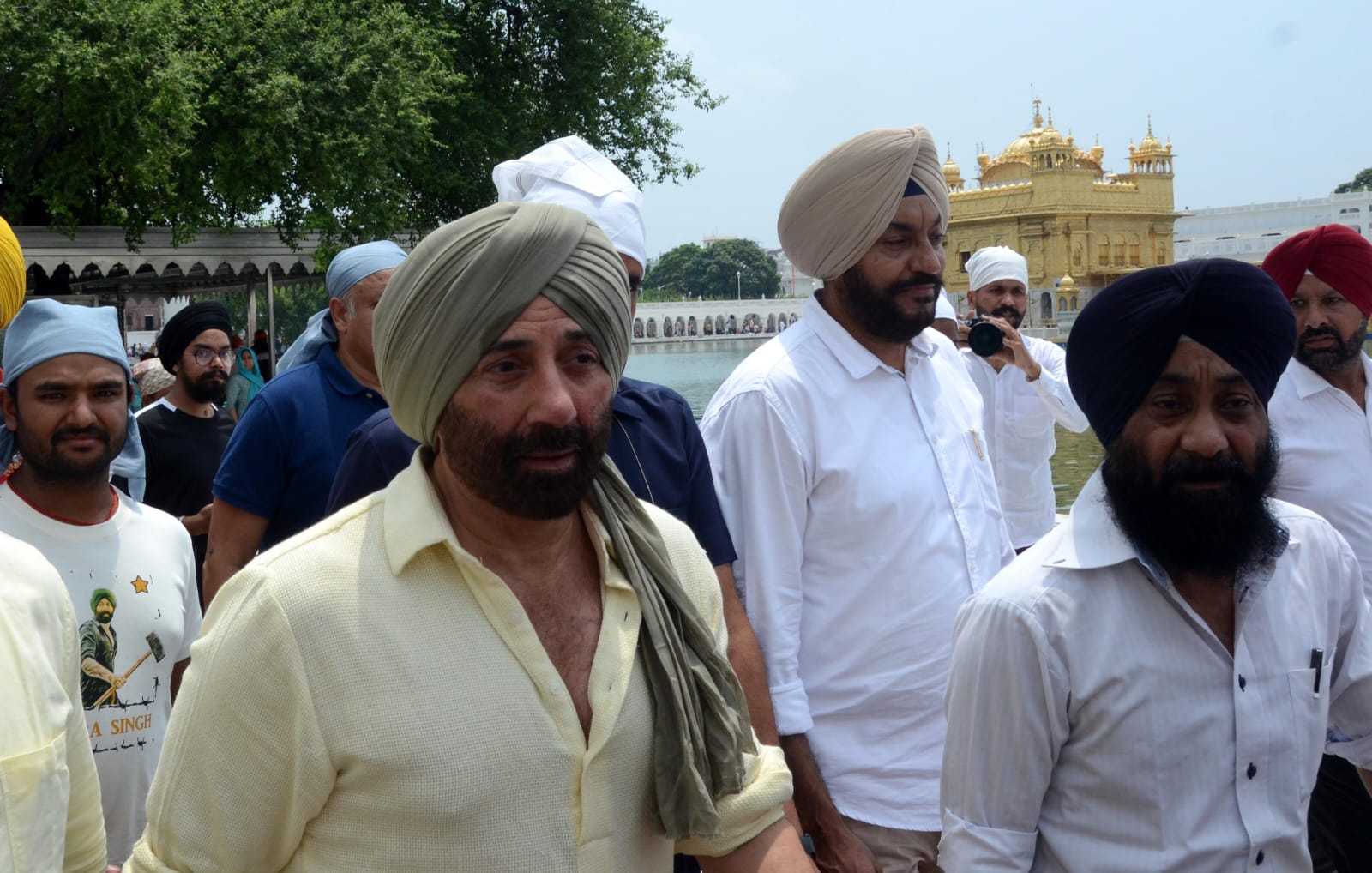 Sunny Deol Visits Golden Temple Ahead Of 'Gadar 2' Release | See Pics