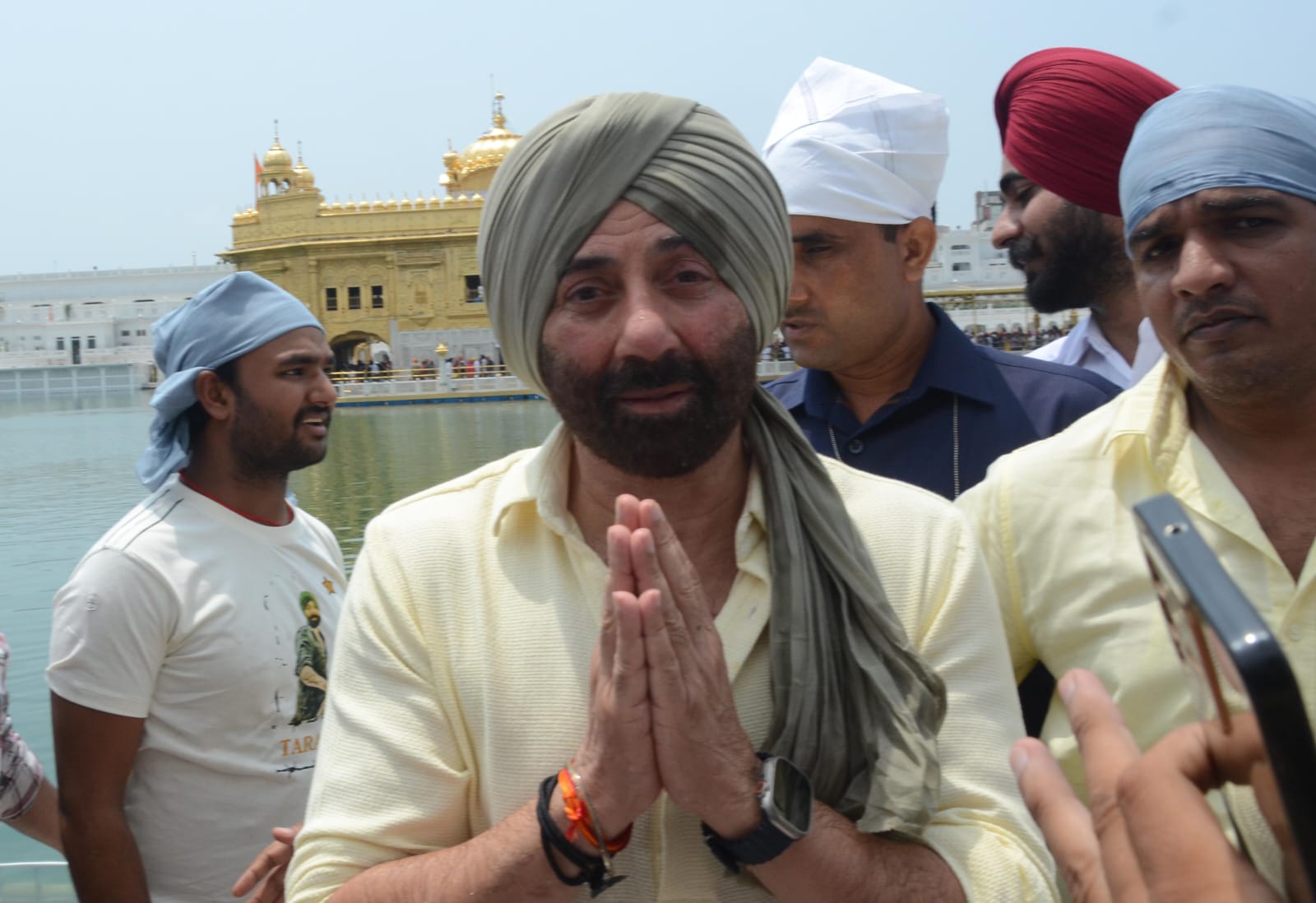 Sunny Deol Visits Golden Temple Ahead Of 'Gadar 2' Release | See Pics