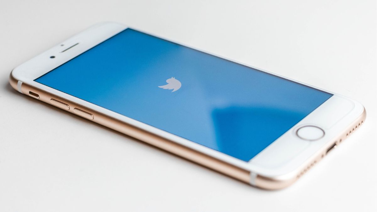 x-com-replaces-twitter-com-in-shareable-links-on-ios-elon-musk-twitter-updates-logo-change