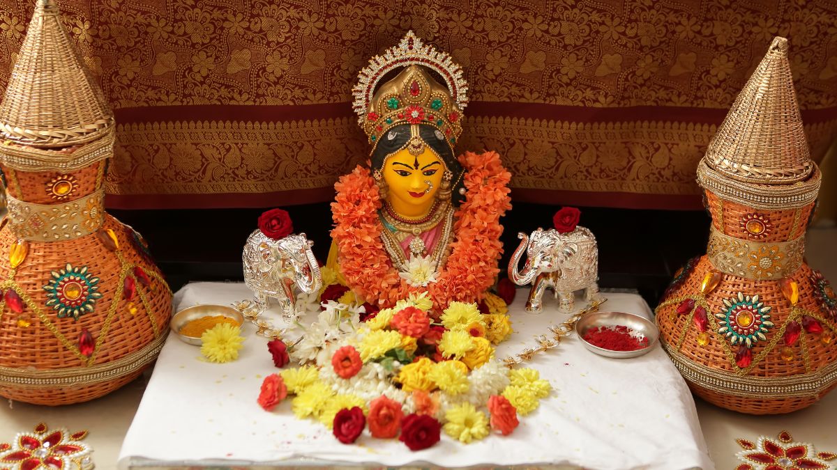 Varalakshmi Vratham 2023 Know Date Significance And Puja Rituals Of The Auspicious Day 3178