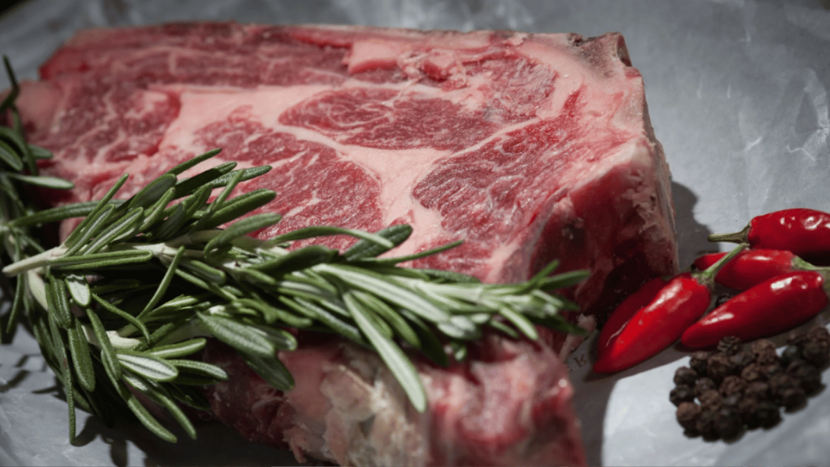 top-10-most-expensive-foods-in-the-world-kobe-beef-to-saffron