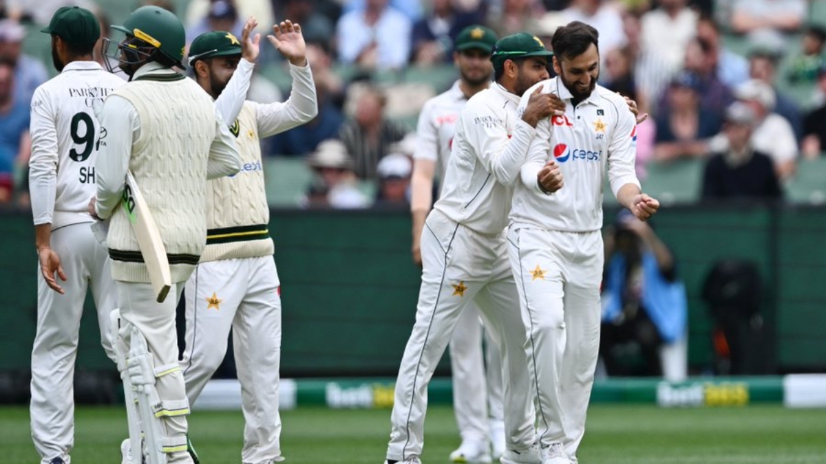 aus-vs-pak-2nd-test-marnus-labuschagne-holds-firm-as-pakistan-fumble-opportunities-on-rainaffected-day-1-at-mcg