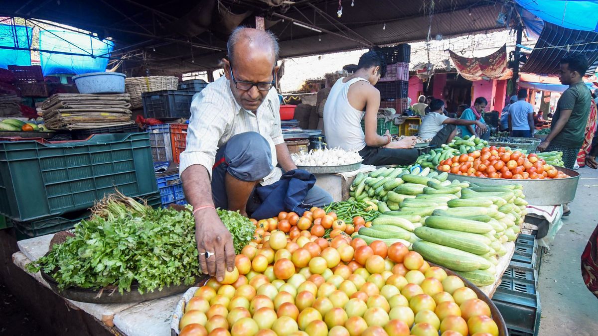 Delhi: Non-Ration Card Holder To Get Ration At Cheaper Rates; Check ...