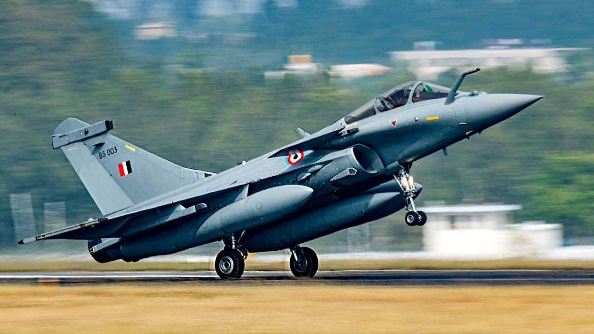 france-submits-response-to-indias-tender-for-26-rafale-marine-jets-negotiations-start