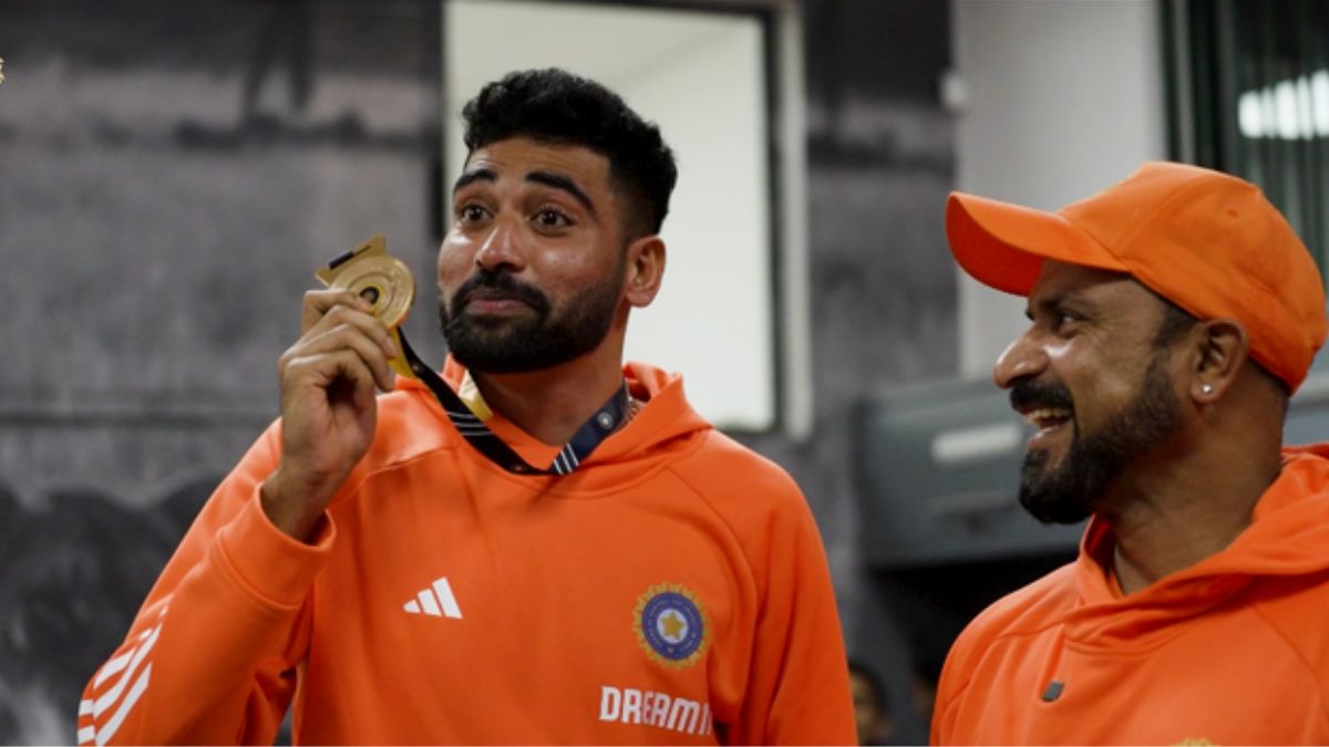 ind-vs-sa-mohammed-siraj-wins-impact-fielder-of-south-africa-t20i-series-as-india-continue-world-cup-ritual-watch