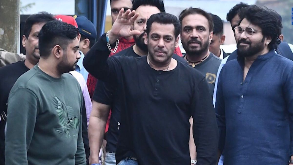 Salman Khan showcases his high-octane stunts from Tiger franchise in this  video; watch : Bollywood News - Bollywood Hungama