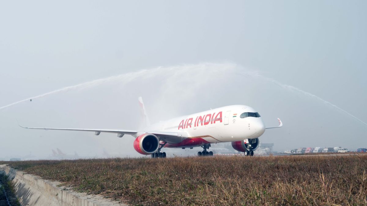 air-india-receives-its-first-a350-900-becomes-first-indian-carrier-to-have-the-aircraft-latest-aviation-sector-news-updates