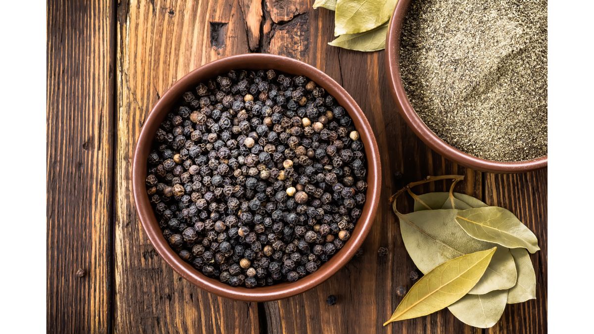 5 Reasons Why You Must Incorporate Black Pepper To Your Daily Winter Diet