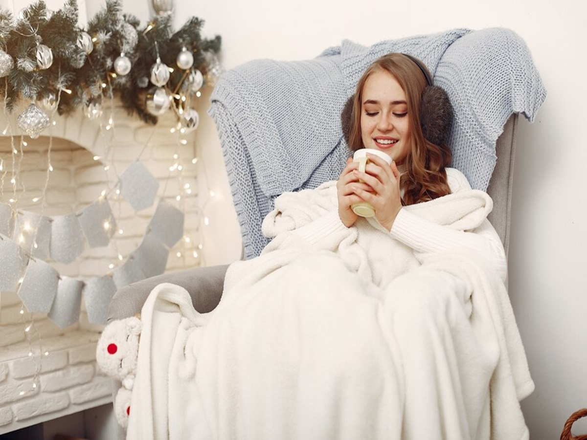Best Double Bed Blanket For Winter: Stay Cozy And Warm All Day Long