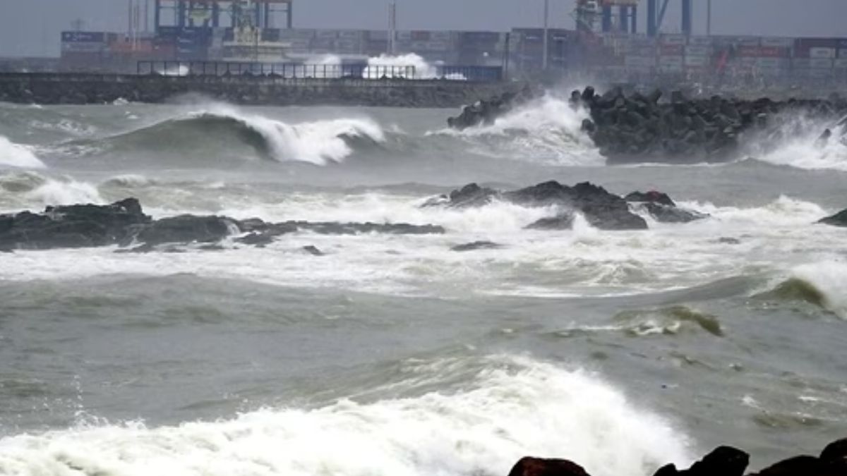 Cyclone Michaung Likely To Hit Tamil Nadu, Andhra Pradesh On December 4 ...