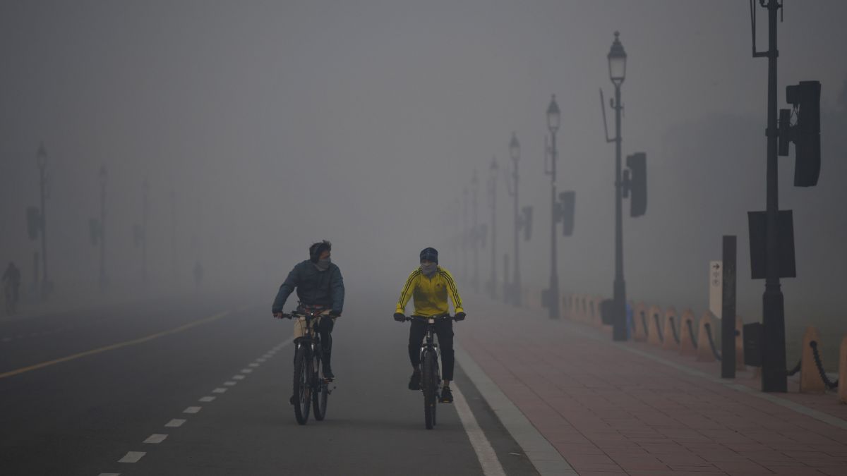 Weather Update: Dense Fog Across Delhi-NCR Impacts Visibility; 110 ...