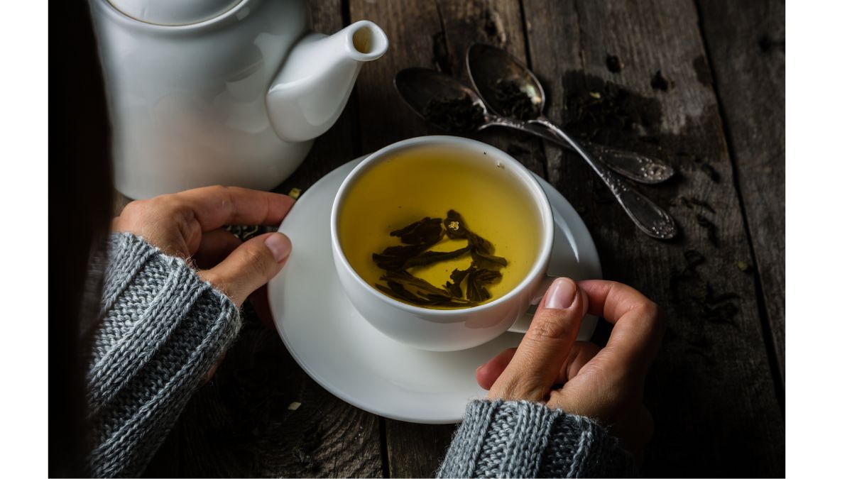 Is Drinking Tea On Empty Stomach Harmful? Expert Lists Foods To Never