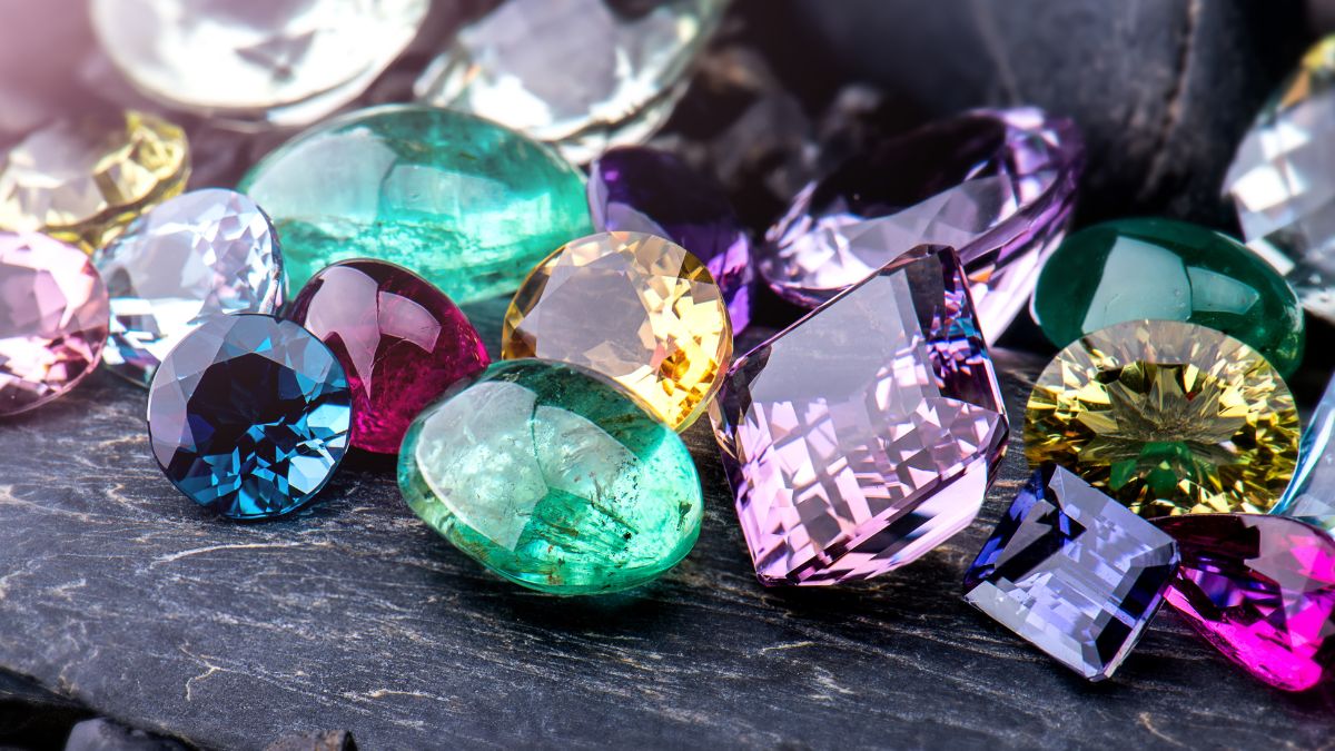 Top 6 Gemstones That Helps To Attract Fame, Recognition And Power