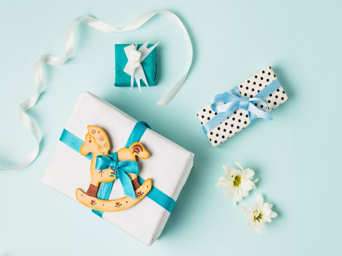 6 Best Baby Shower Gift Ideas India: Delivering Smiles To The Little Ones