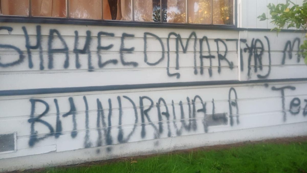 hindu-temple-defaced-with-prokhalistan-antiindia-slogans-in-california