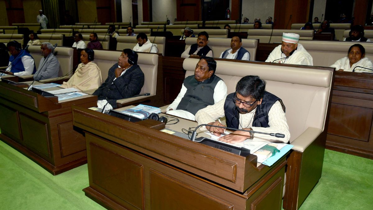 jharkhand-assembly-committee-recommends-salary-hike-for-cm-speaker-ministers-leader-of-oppn