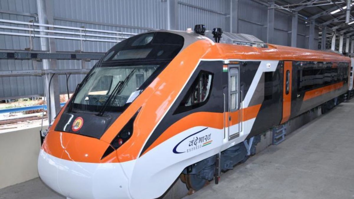 prayagrajagra-vande-bharat-railways-to-operate-saffron-coloured-semihigh-speed-train-ahead-of-magh-mela