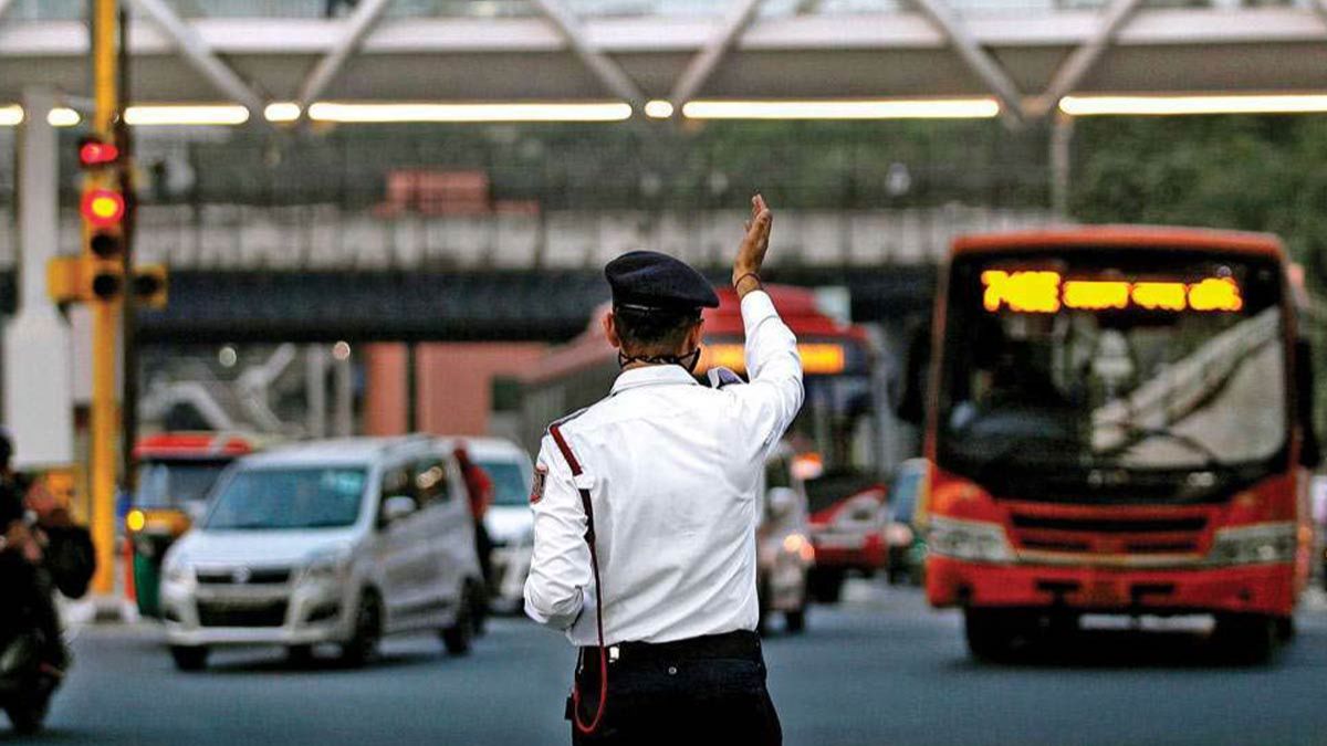 Bengaluru Techies Beware! Violating Traffic Rules While Reaching Office ...