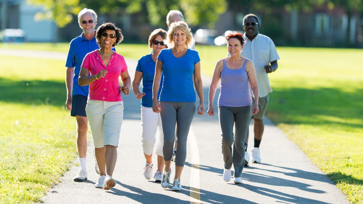 Is 30 Minutes Morning Walk On Empty Stomach Good? Doctor Lists Benefits