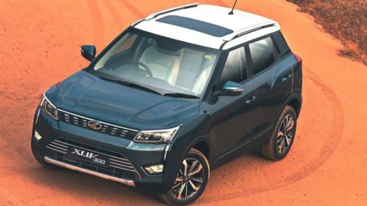 Mahindra XUV300 Facelift Spy Shots Reveal Interior Details Ahead Of ...