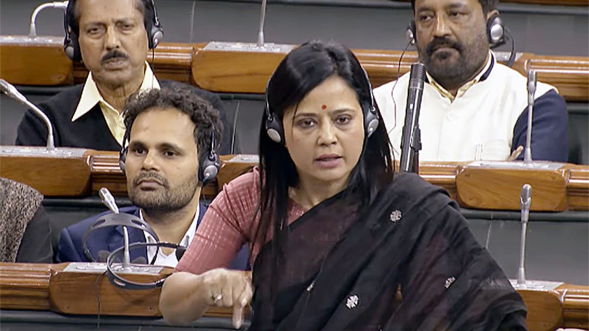 The Tatva on X: Trinamool Congress MP Mahua Moitra, who is facing a Lok  Sabha Ethics Committee examination over cash for query in Parliament, said  that she gave her Parliament login ID