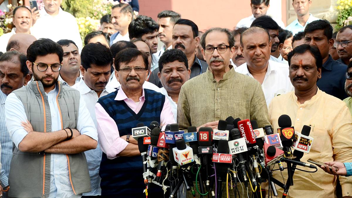 Uddhav Thackeray Vs Eknath Shinde Sc Refuses To Stay Ec Order On Shiv Sena Name And Symbol 