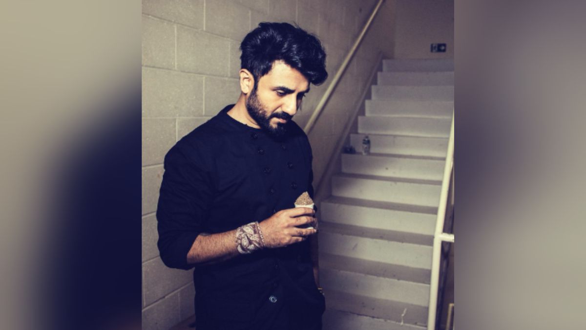 Comedian Vir Das Feels 'Sorry' As Fan Names Son After Him; Here's Why