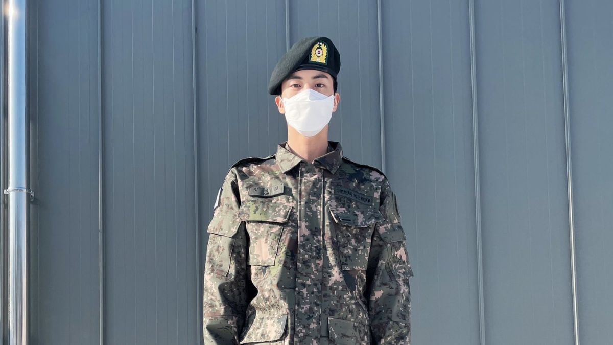 BTS: Jin Shares FIRST Pics From Military, Breaks Internet With His Sweet Message | See Here