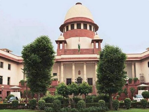 SC To Form New 5-Judge Bench To Hear Pleas Challenging Validity Of Polygamy, Nikah-Halala Among Muslims
