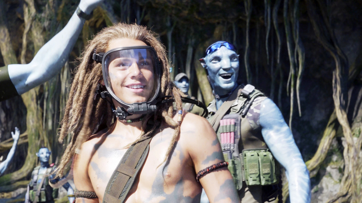 avatar-2-box-office-james-cameron-s-film-inches-towards-the-2-billion