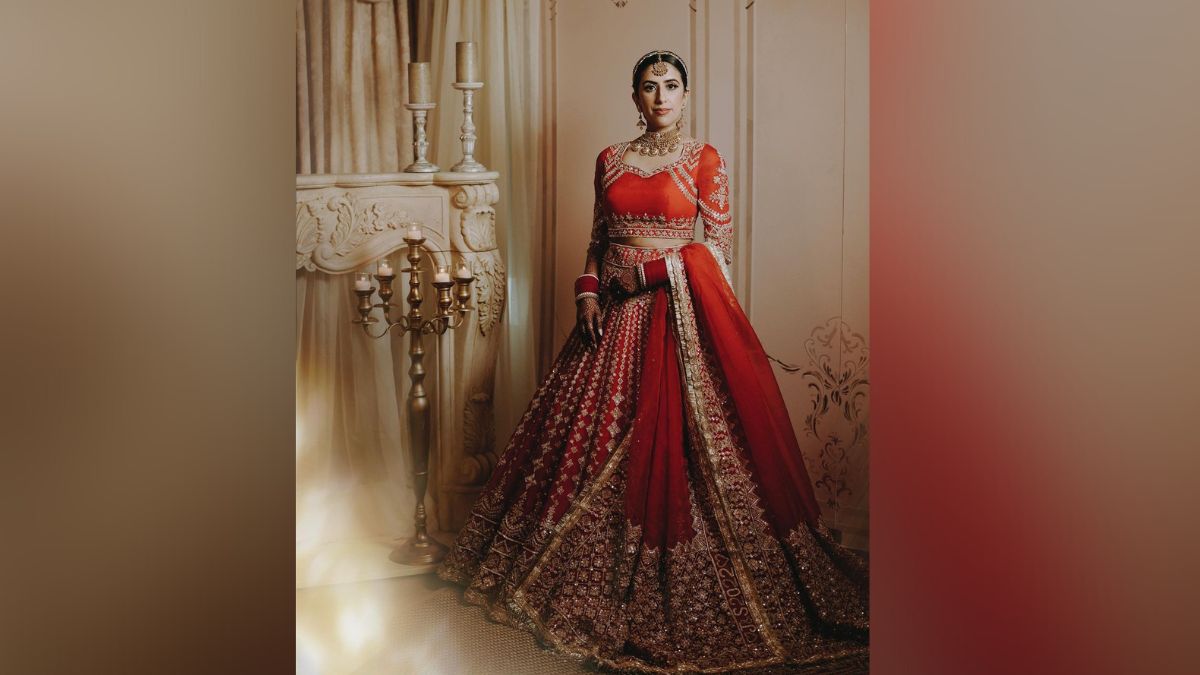 Sara Ali Khan Exudes Royalty In Manish Malhotra Designer Lehengas