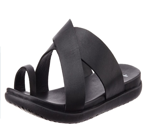 Sandals For Men: Best Selling Floaters Online For Your Daily Routine