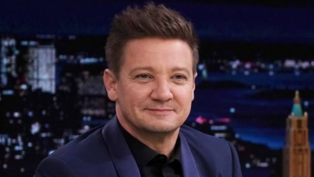 'Hawkeye's Jeremy Renner 'Critical' After Accident While Ploughing Snow ...