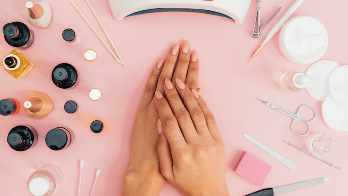 nail-slugging-all-you-need-to-know-about-this-viral-beauty-hack