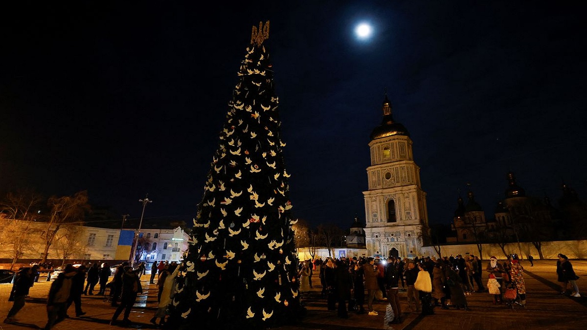 Blasts In Kyiv, Around Ukraine In Early Hours Of New Year's Day