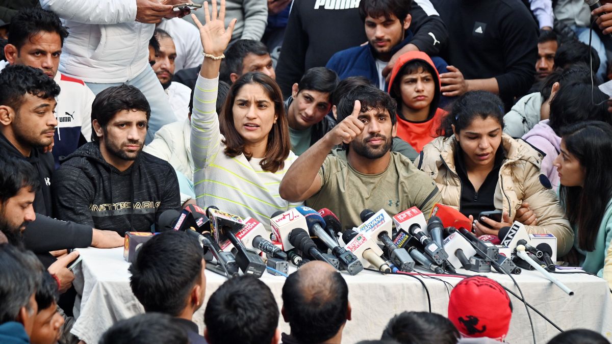 Wrestlers Protest LIVE: Grapplers Meet Anurag Thakur Again, Demand Probe Into Sexual Abuse Allegations